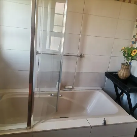 Kwa Thembisa Homestay Alice Exterior photo